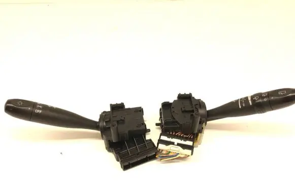 KIA Rio Wiper turn signal indicator stalk/switch 32932A