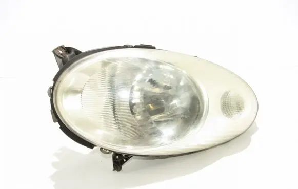 Nissan Micra Headlight/headlamp