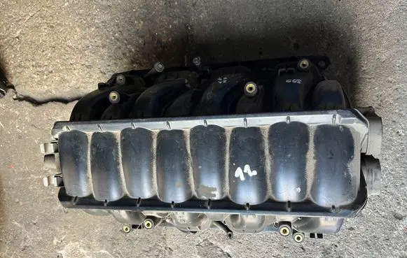 BMW 7 E65 E66 Intake manifold 6668222