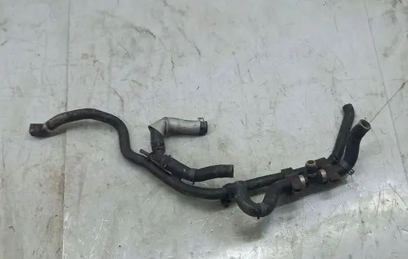 Volkswagen Touareg II Engine coolant pipe/hose