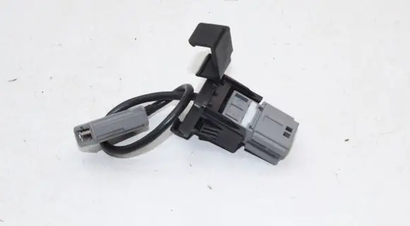 Honda Accord AUX in-socket connector 