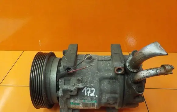 Nissan Qashqai Air conditioning (A/C) compressor (pump) 926009865R