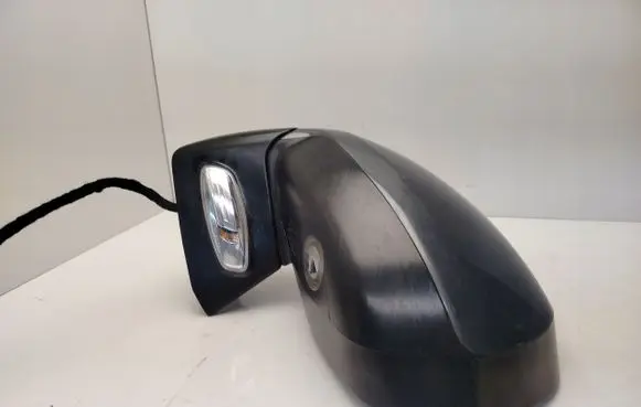 Peugeot 5008 Front door electric wing mirror 