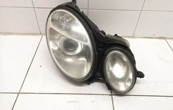 Mercedes-Benz E W211 Headlight/headlamp 15436001 5DD00831910 A0028202426
