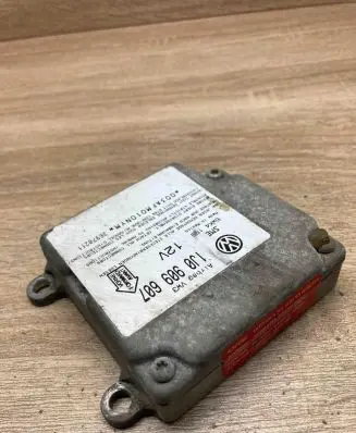 Volkswagen PASSAT B5 Airbag control unit/module 1J0909607 5WK4199 Safe