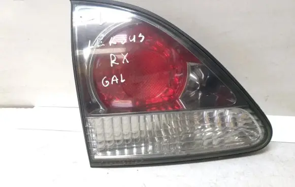 Lexus RX 300 Tailgate rear/tail lights