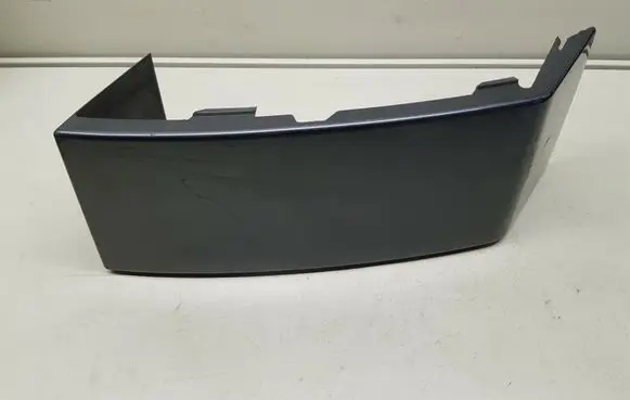 Volvo XC90 Rear/tail light trim molding 8620819