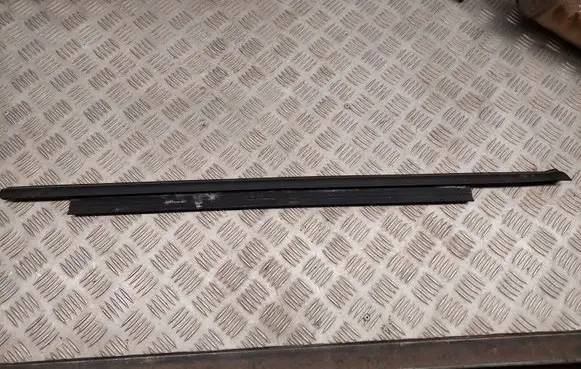 Audi Q3 8U Rear glass trim 8U0839478 8U0839477