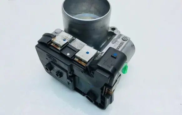 Skoda Yeti (5L) Throttle valve 04E133062B