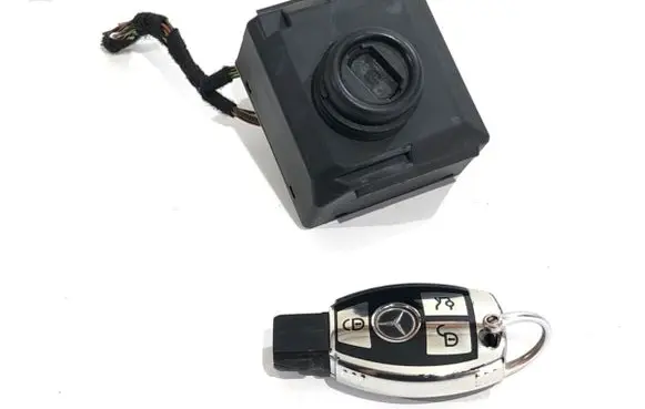 Mercedes-Benz E W212 Ignition lock A2189053501