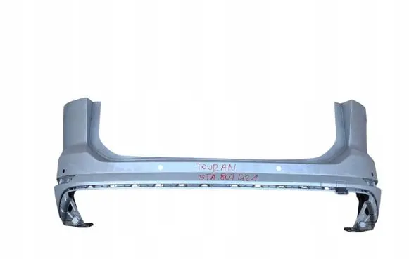 Volkswagen Touran III Rear bumper 5TA807421AB