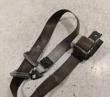 Renault Scenic I Front seatbelt 432479