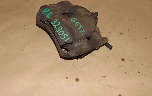 Hyundai Getz Front brake caliper 5818025A00