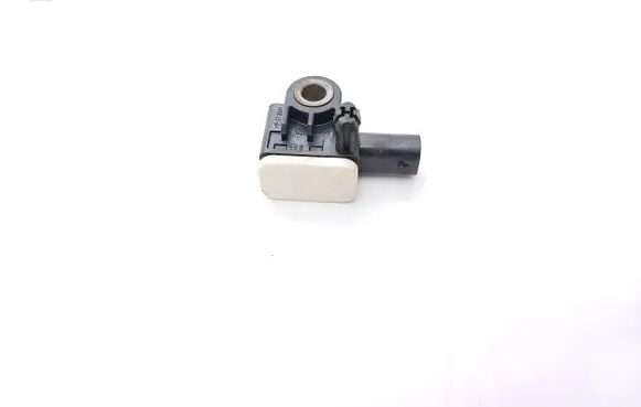 Mercedes-Benz ML W166 Airbag deployment crash/impact sensor A1668210151 56054085AA