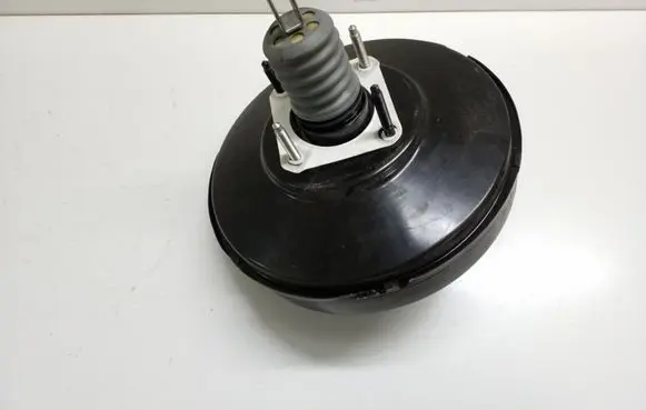 Ford Fusion II Brake booster DG9C2B195