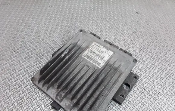 Renault Twingo II Engine control unit/module 8200911566 8200882087