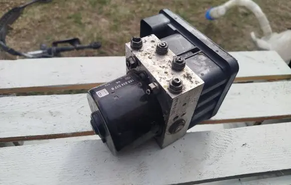 Audi A3 S3 8P ABS Pump 1K0907379D 1K0614517B 00009322D0