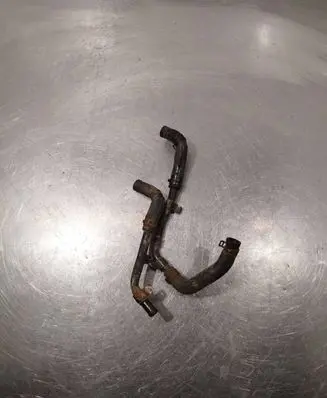 Volkswagen PASSAT B6 Engine coolant pipe/hose