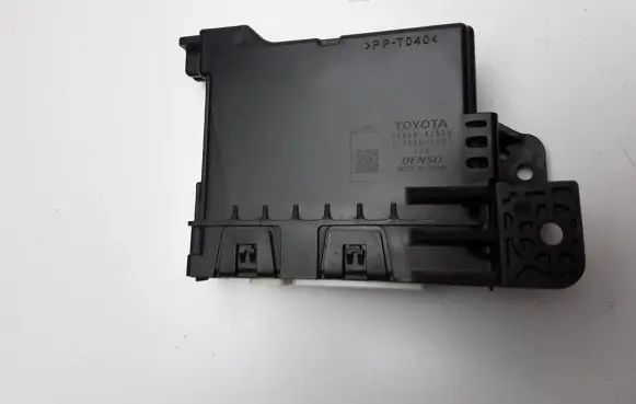 Toyota RAV 4 (XA40) Other control units/modules 8865042550