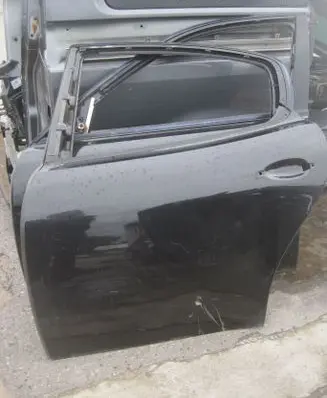 Maserati Quattroporte Rear door