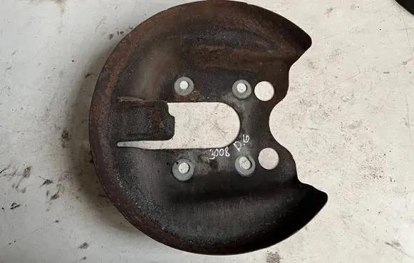Peugeot 3008 I Rear brake disc plate dust cover 