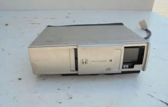Honda Civic CD/DVD changer 