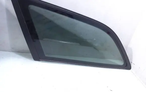 Audi A6 S6 C6 4F Rear side window As2