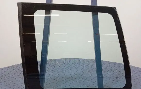 Ford Maverick Rear side window
