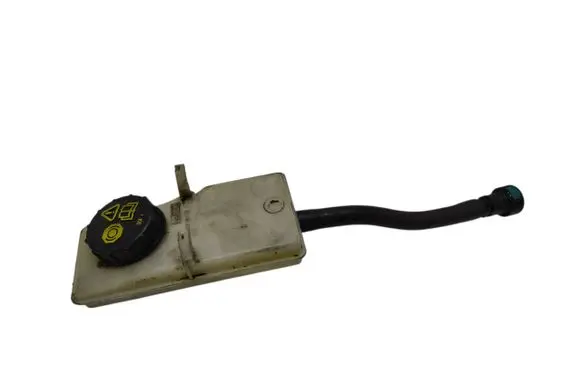 Brake fluid reservoir