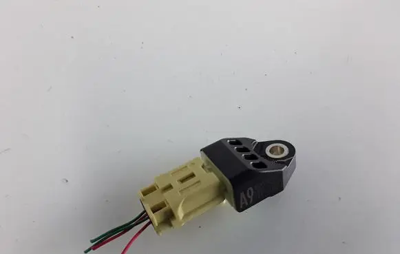 Toyota Prius (XW30) Airbag deployment crash/impact sensor 8983175010