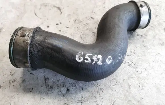 Intercooler hose/pipe