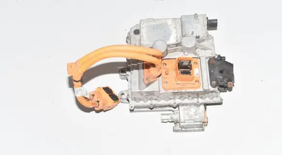 BMW i3 Voltage converter inverter 198339000188 63945210 9845349
