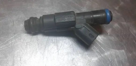 Ford Mondeo Mk III Fuel injector 0280156009 1S7GDC