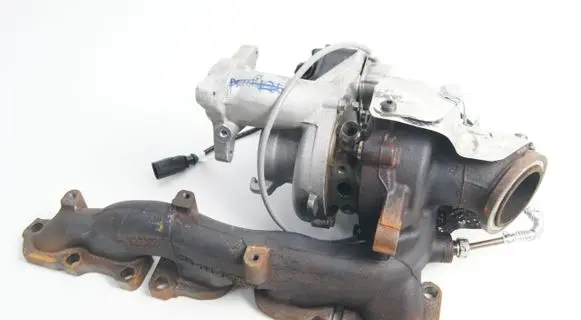 Audi A4 S4 B9 Turbo V03925027BK