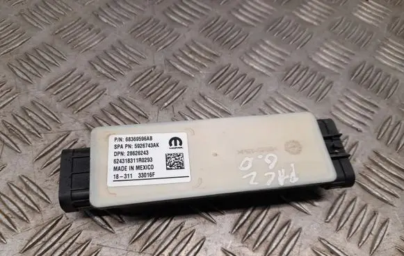 Chrysler Pacifica Sliding door control unit/module 68369596AB