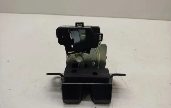 KIA Sportage Tailgate/trunk/boot lock/catch/latch 812303W000