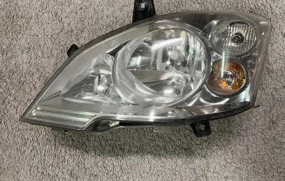 Mercedes-Benz Vito Viano W639 Headlight/headlamp A6398201861 1EG00962701 1EG1676