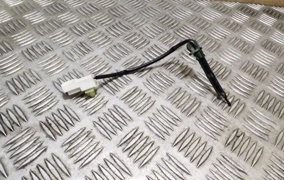 Tesla Model S Interior temperature sensor