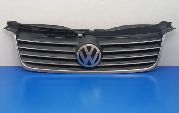 Volkswagen PASSAT B5.5 Front grill