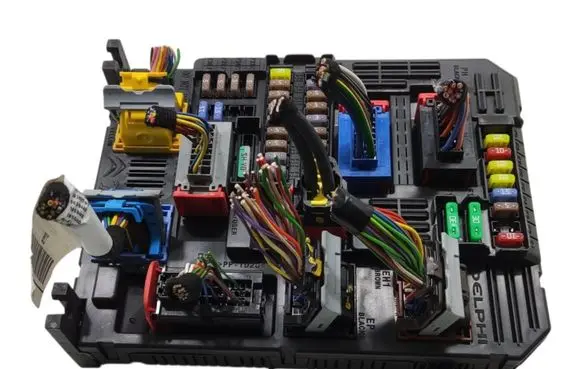 Peugeot 3008 II Comfort/convenience module 9846482980
