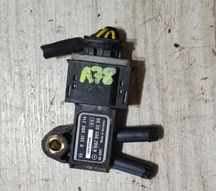 Mercedes-Benz CLA C117 X117 W117 Exhaust gas pressure sensor A0275450926 ZGS003 10012447