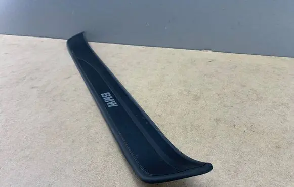 BMW 3 E90 E91 Front sill trim cover 51477060280 7060280