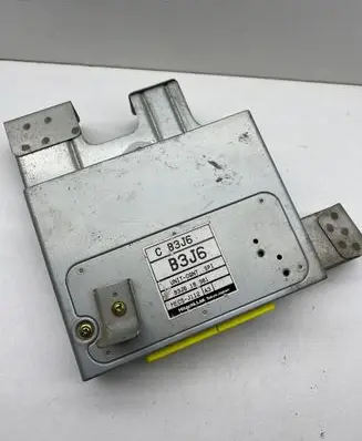 Mazda 121 Engine control unit/module B3J618881 MECSJ112 B3J6