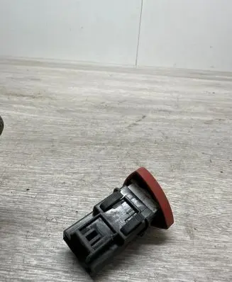 Renault Laguna II Hazard light switch