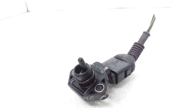 Volkswagen Golf IV Air pressure sensor 038906051 0281002177