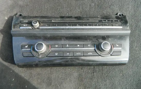 BMW 5 F10 F11 Climate control unit 9352757