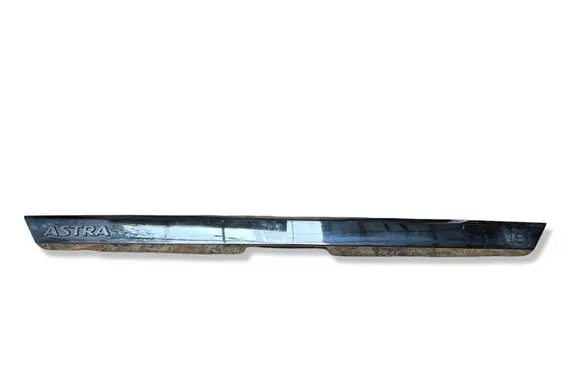 Opel Astra H Trunk door license plate light bar 13223918