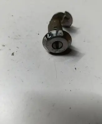 Suzuki Alto Front door lock (next to the handle) d1aw54