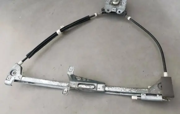 Audi 80 90 B3 Front door manual window regulator 893837399