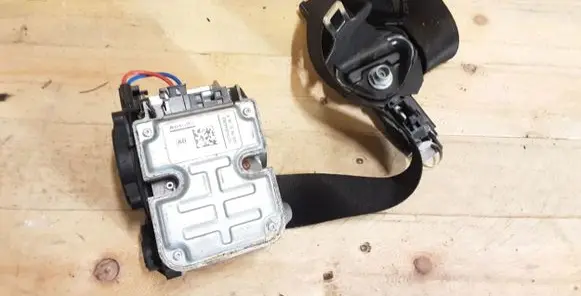 Mercedes-Benz E W211 Front seatbelt 609098200B H276U544353 602208100